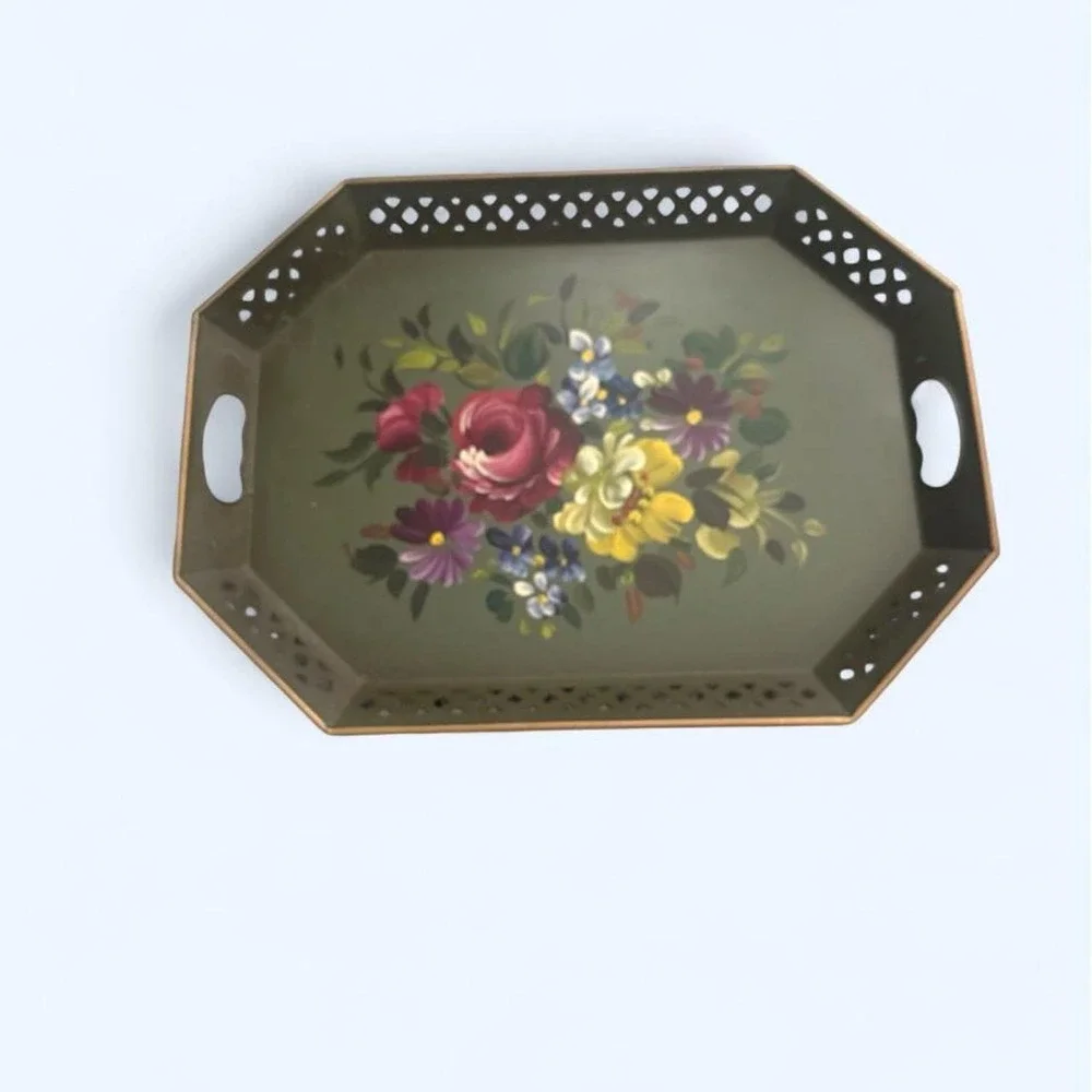 Vintage Nashco Green floral metal tray with handles